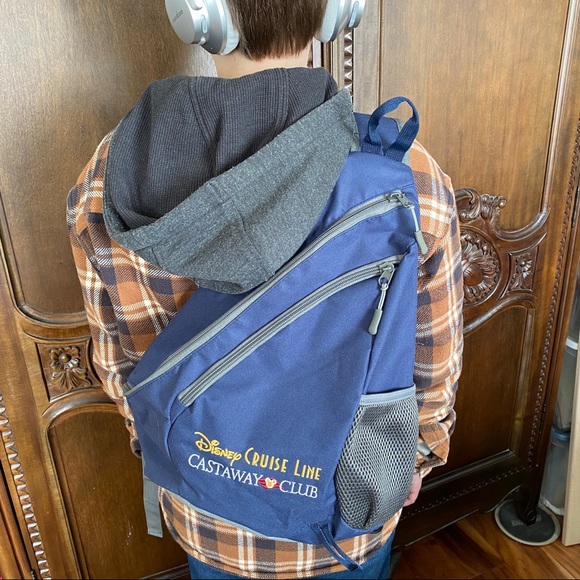 New Disney Cruise Line sling backpack - Picture 10 of 10